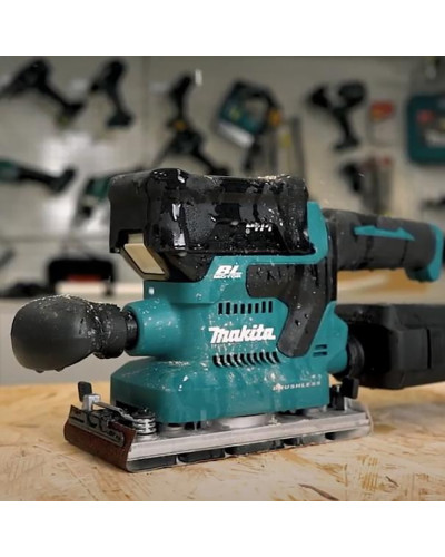 Гумовий захист на акумулятори LXT 18 В Makita 422807-8  - фото 4