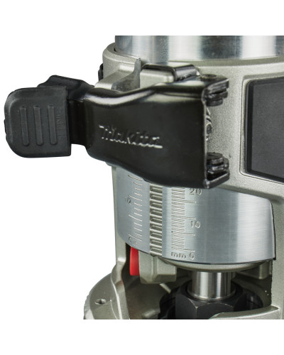 Аккумуляторный фрезер Makita XGT RT001GZ18 (каркас)  - фото 2