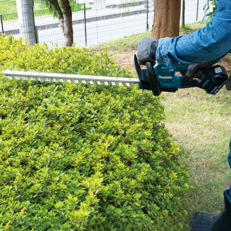 Акумуляторний кущоріз Makita LXT DUH506Z+ акумулятор BL1830B+ зарядний пристрій DC18RC
