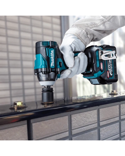 Акумуляторний ударний гайкокрут MAKITA XGT TW005GD201+ набір головок E-16601 + протиударні рукавиці P-84573 - фото 3 Акумуляторний ударний гайкокрут MAKITA XGT TW005GD201+ набір головок E-16601 + протиударні рукавиці P-84573 - фото 3