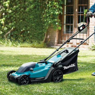 Набор аккумуляторного садового инструмента Makita: газонокосилка DLM330SM и аккумуляторная коса DUR193Z 