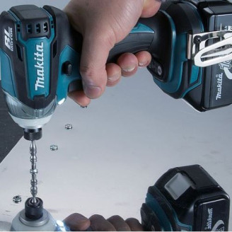 Аккумуляторный ударный гайковерт (импакт) Makita LXT BTD147RFE