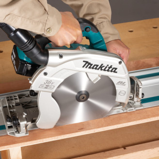 Аккумуляторная дисковая пила Makita LXT DHS900Z (каркас)