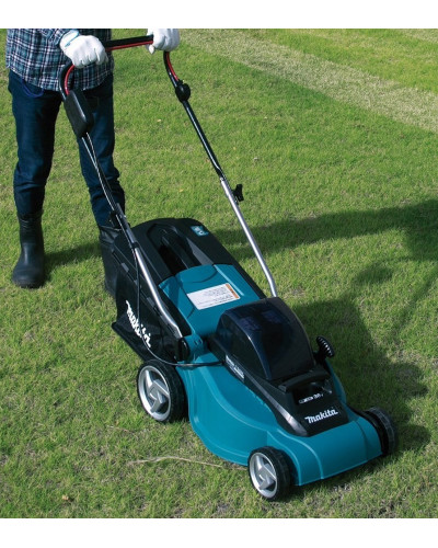 Аккумуляторная газонокосилка MAKITA LXT DLM460PT2  - фото 3