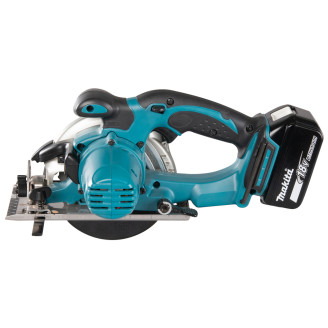 Аккумуляторная дисковая пила Makita DSS501Z