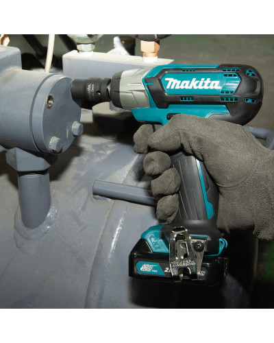 Аккумуляторный ударный гайкокрут MAKITA CXT TW141DZ (каркас)  - фото 4
