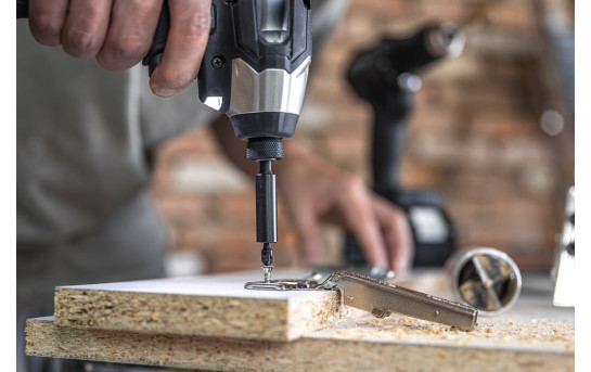 Як і який шурупокрут Makita обрати