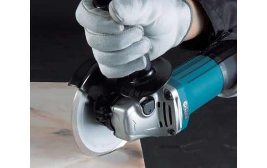 Болгарка Makita GA5030R - гідна заміна GA5030: огляд і ключові відмінності