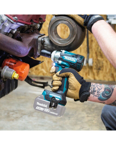 Аккумуляторный ударный гайковерт Makita LXT DTW301Z (каркас)  - фото 5