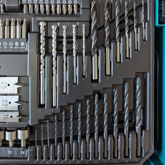 Набор сверл и бит Makita 70 шт, E-24913