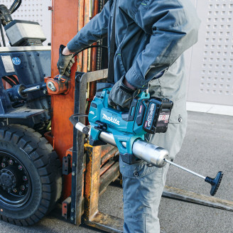 Аккумуляторный пистолет для смазки MAKITA XGT GP001GZ  