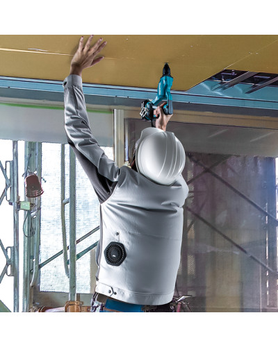 Аккумуляторная куртка с вентиляцией Makita LXT/CXT DFJ213AM  - фото 4