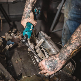 Аккумуляторный угловой гайковерт Makita CXT WR100DZ (каркас)